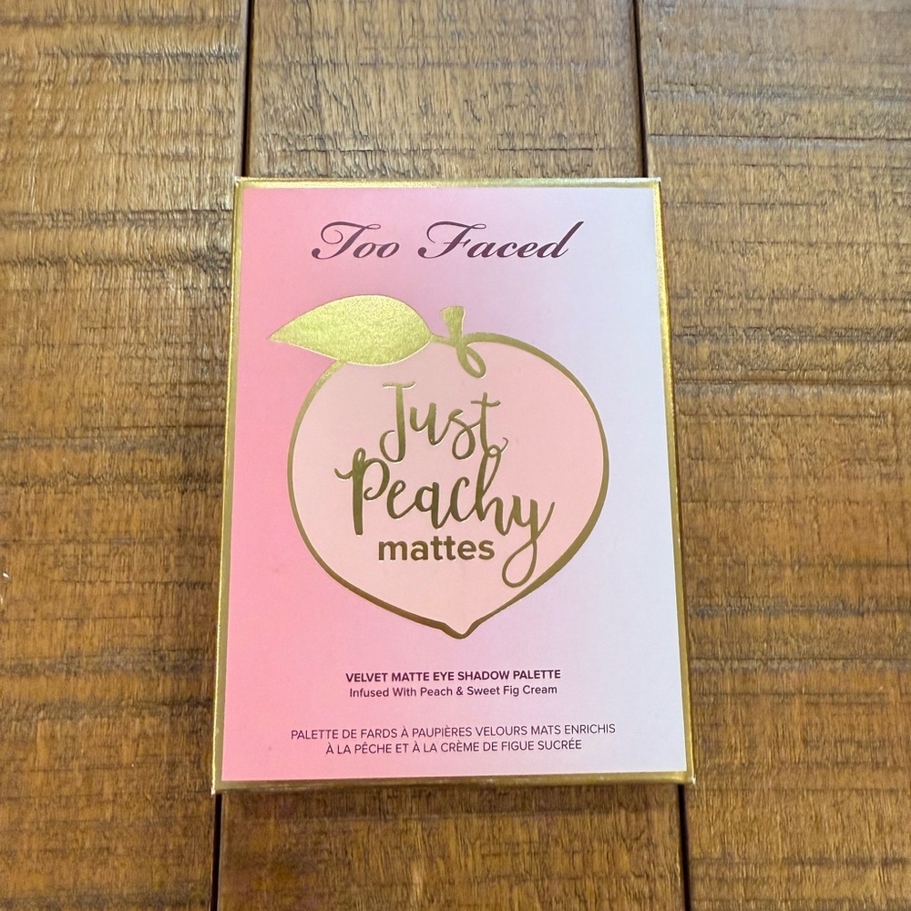 NIB Too Faced Just Peachy Mattes Eyeshadow Palette